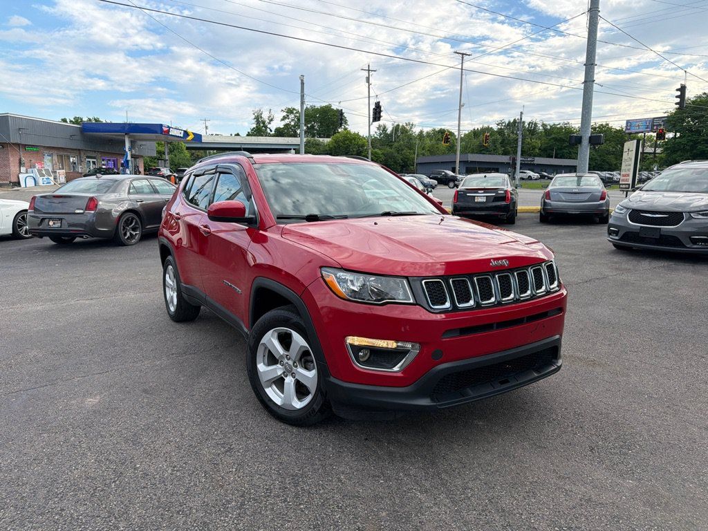 Used 2021 Jeep Compass Latitude w/ Convenience Group AWD/4WD image 2