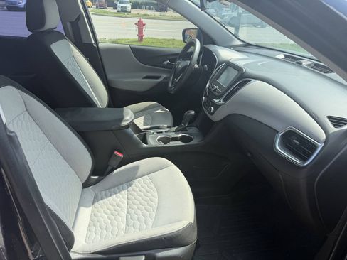 Used 2018 Chevrolet Equinox LS FWD image 10