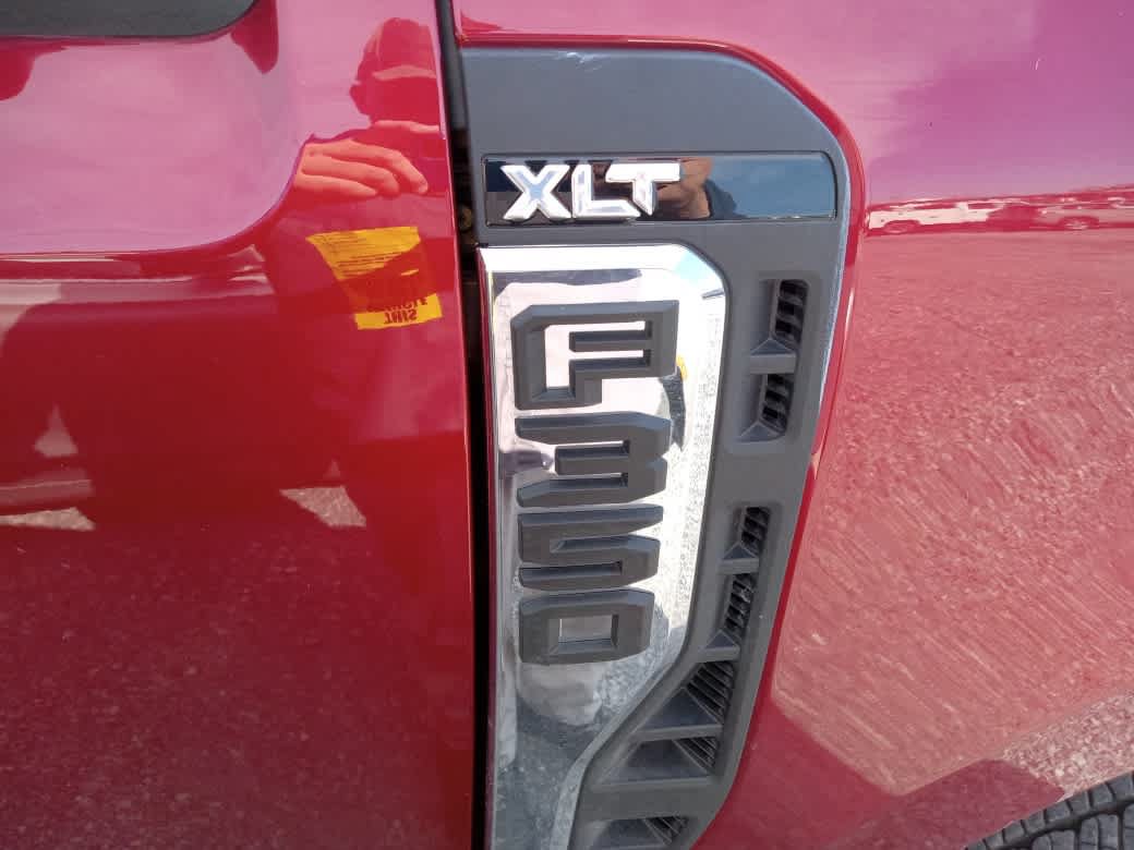 Used 2025 Ford F350 XLT w/ XLT Value Package AWD/4WD image 11
