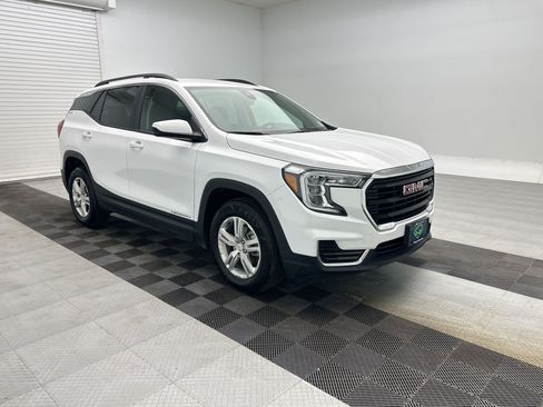 Certified 2024 GMC Terrain SLE w/ Driver Convenience Package AWD/4WD image 7