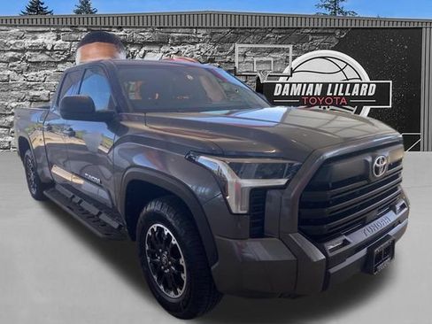 Used 2023 Toyota Tundra SR5 w/ SR5 Premium Package RWD image 1