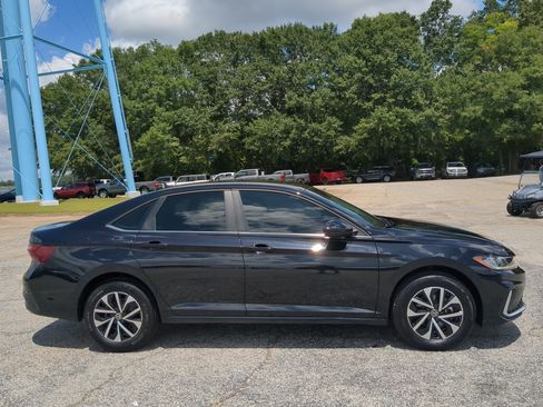 Used 2025 Volkswagen Jetta S FWD image 2