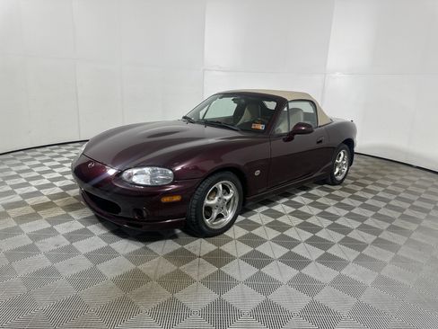 Used 2000 MAZDA MX-5 Miata image 3