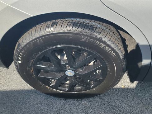 Used 2022 Chevrolet Equinox LT image 8