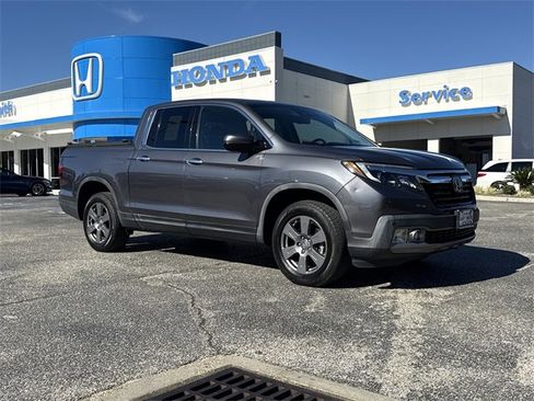 Used 2020 Honda Ridgeline RTL-E image 2