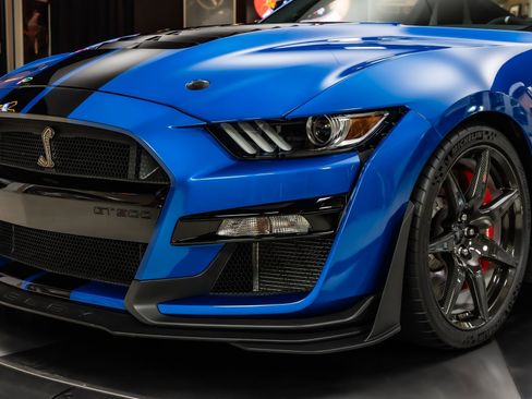 Used 2020 Ford Mustang Shelby GT500 w/ Carbon Fiber Track Pack RWD image 29