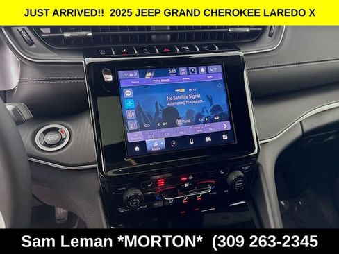 New 2025 Jeep Grand Cherokee Laredo X w/ Luxury Tech Group I image 14