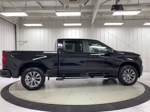 Used 2021 Chevrolet Silverado 1500 RST w/ Z71 Off-Road Package AWD/4WD image 9