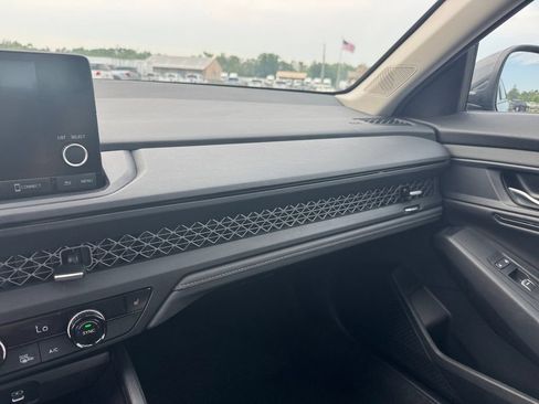 Used 2024 Honda Accord EX image 35