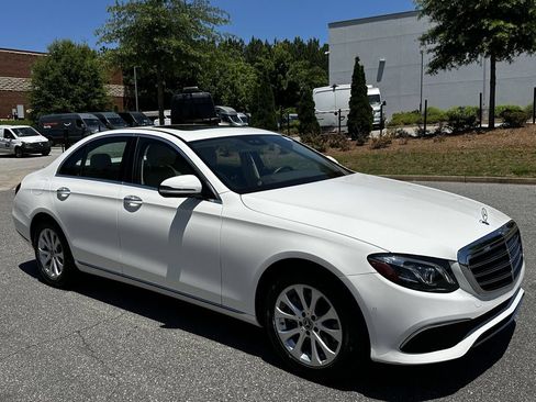 Used 2018 Mercedes-Benz E 300 image 2