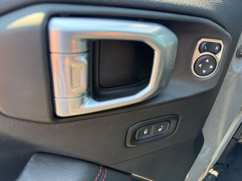 Certified 2022 Jeep Wrangler Rubicon w/ LED Lighting Group AWD/4WD image 17