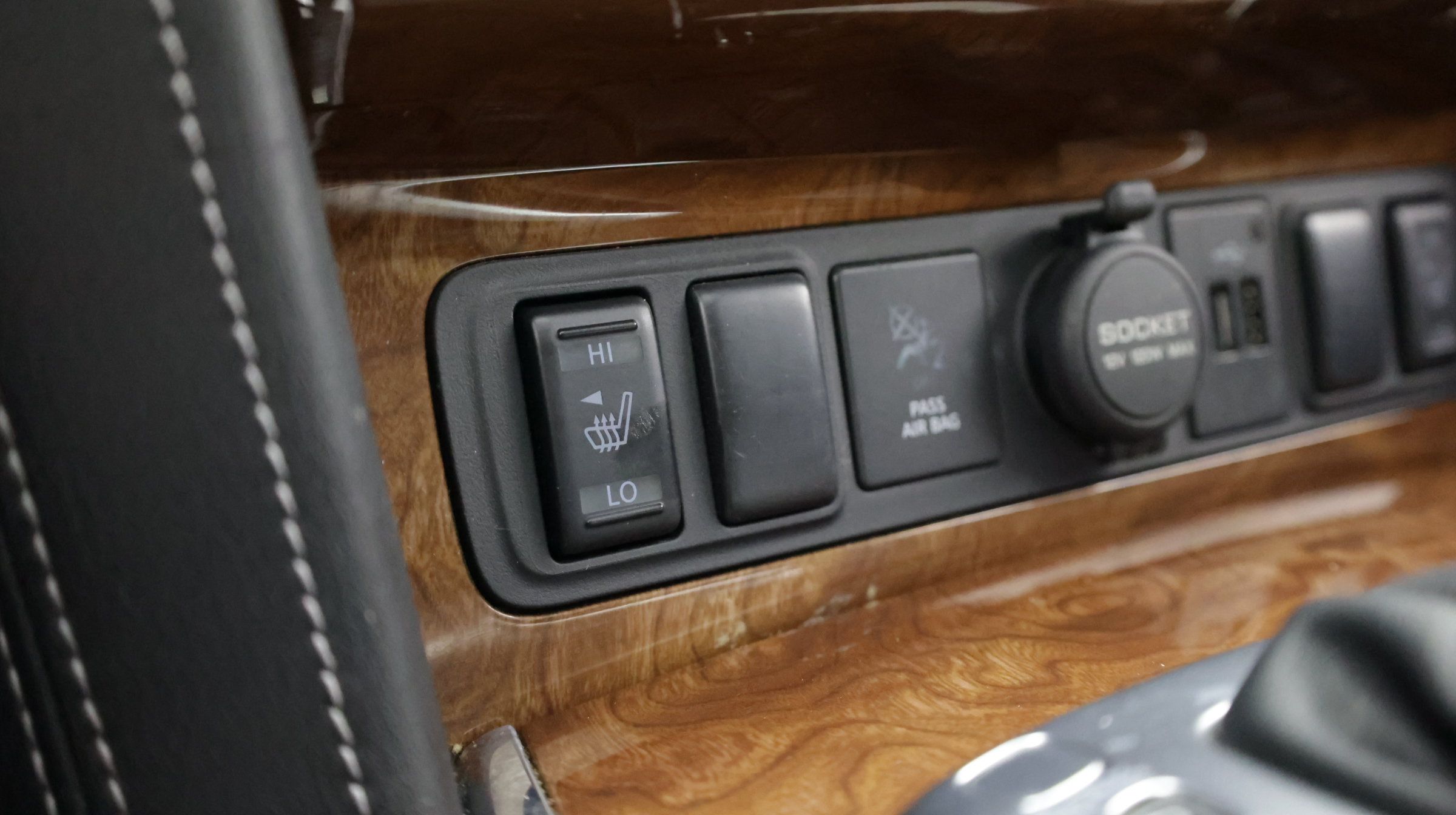 Used 2018 INFINITI QX80 4WD w/ Driver Assistance Package image 23
