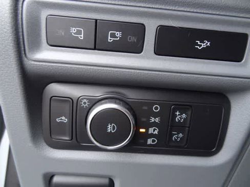 Used 2022 Ford F150 XLT w/ Equipment Group 302A High image 17