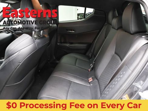 Used 2019 Toyota C-HR Limited FWD image 19