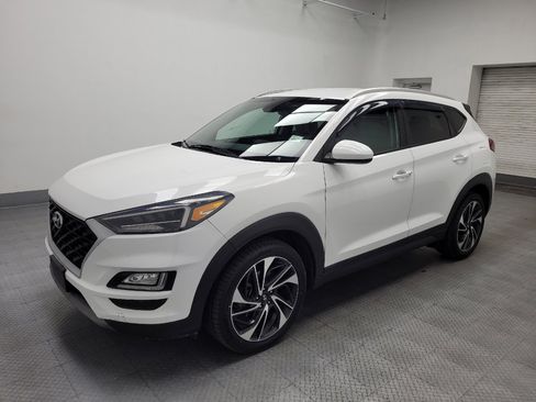 Used 2019 Hyundai Tucson Sport image 2
