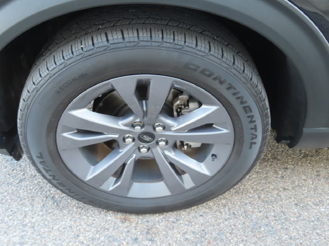 Used 2022 Ford Explorer XLT w/ Equipment Group 202A AWD/4WD image 16