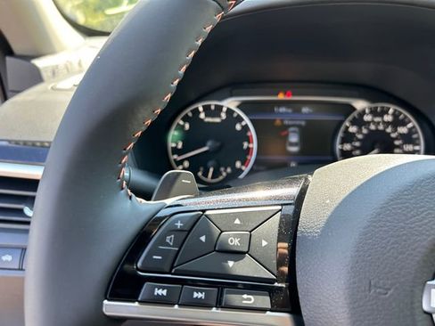 New 2025 Nissan Altima 2.5 SR w/ SR Premium Package image 13