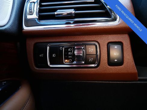 Used 2024 Lincoln Navigator L Reserve AWD/4WD image 18