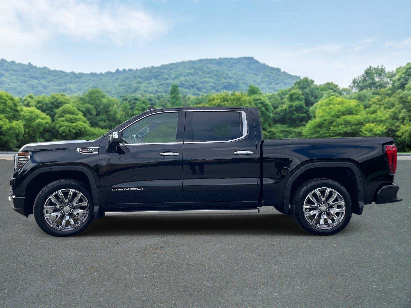 Used 2023 GMC Sierra 1500 Denali AWD/4WD image 6