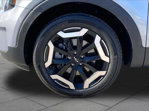 Used 2025 Kia Telluride S AWD/4WD image 10
