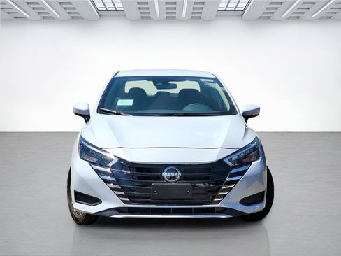 New 2025 Nissan Versa SV w/ Trunk Package FWD image 2