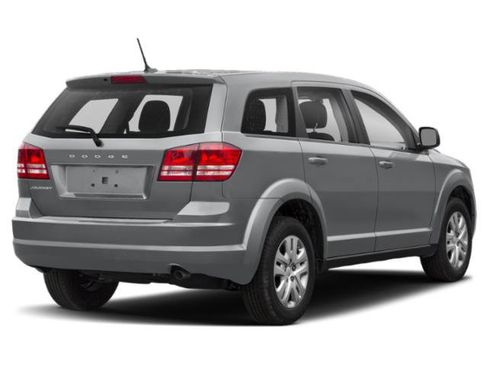 Used 2020 Dodge Journey SE w/ Blacktop Package FWD image 2