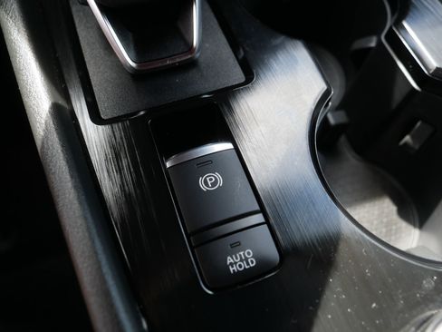 Certified 2023 Nissan Rogue SV w/ SV Premium B Package AWD/4WD image 32