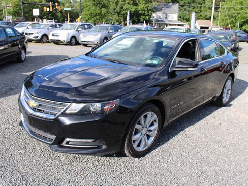 Used 2019 Chevrolet Impala LT FWD image 2