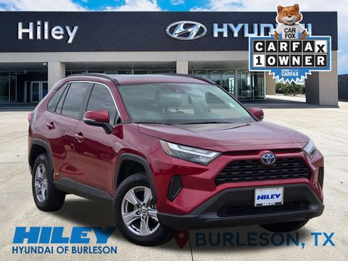 Used 2022 Toyota RAV4 XLE w/ Convenience Package AWD/4WD image 1