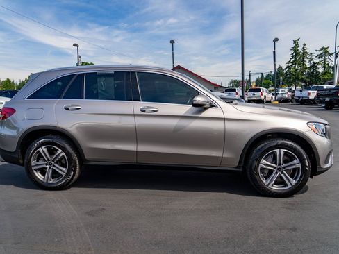 Used 2019 Mercedes-Benz GLC 300 4MATIC image 9