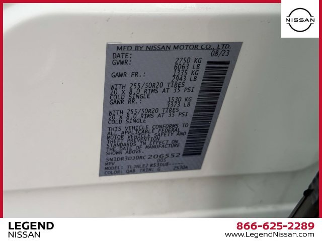 Certified 2024 Nissan Pathfinder Platinum w/ Cargo Package AWD/4WD image 18