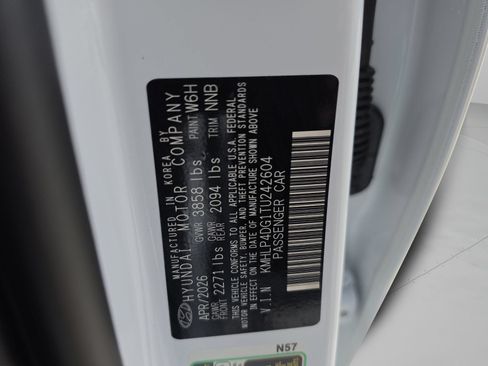 New 2026 Hyundai Elantra Limited FWD image 36