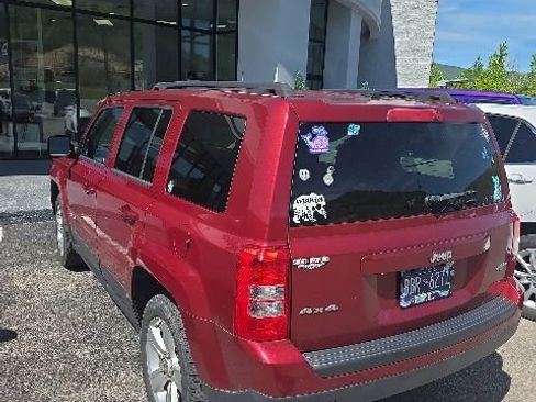 Used 2016 Jeep Patriot Latitude AWD/4WD image 2