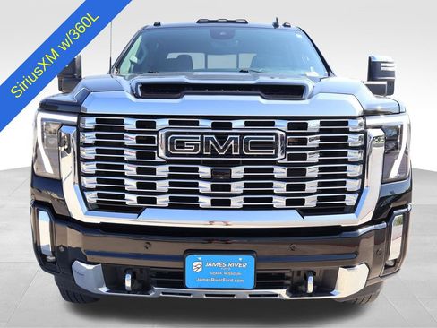 Used 2024 GMC Sierra 3500 Denali w/ Denali Reserve Package AWD/4WD image 7
