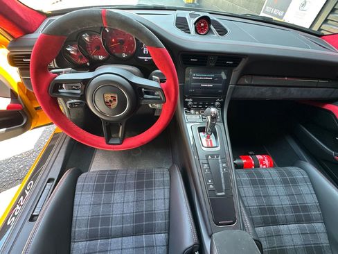 Certified 2018 Porsche 911 GT2 RS RWD image 6