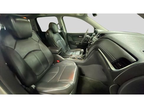 Used 2015 Chevrolet Traverse LT FWD image 19