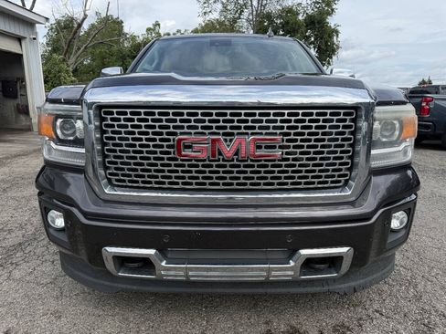 Used 2015 GMC Sierra 1500 Denali w/ Driver Alert Package AWD/4WD image 2