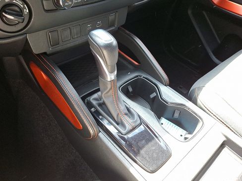 Used 2022 Nissan Frontier PRO-4X w/ Off-Road Protection Package image 17