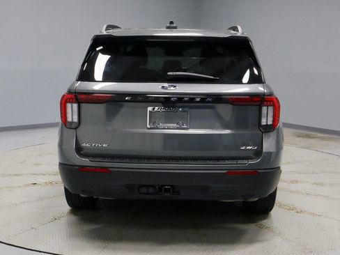 Certified 2025 Ford Explorer Active AWD/4WD image 10