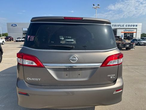 Used 2016 Nissan Quest SL FWD image 4
