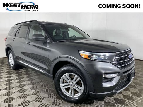 Used 2020 Ford Explorer XLT w/ Equipment Group 202A AWD/4WD image 1