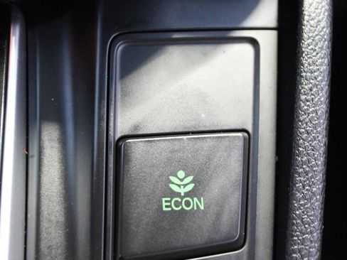 Used 2019 Honda CR-V LX image 23