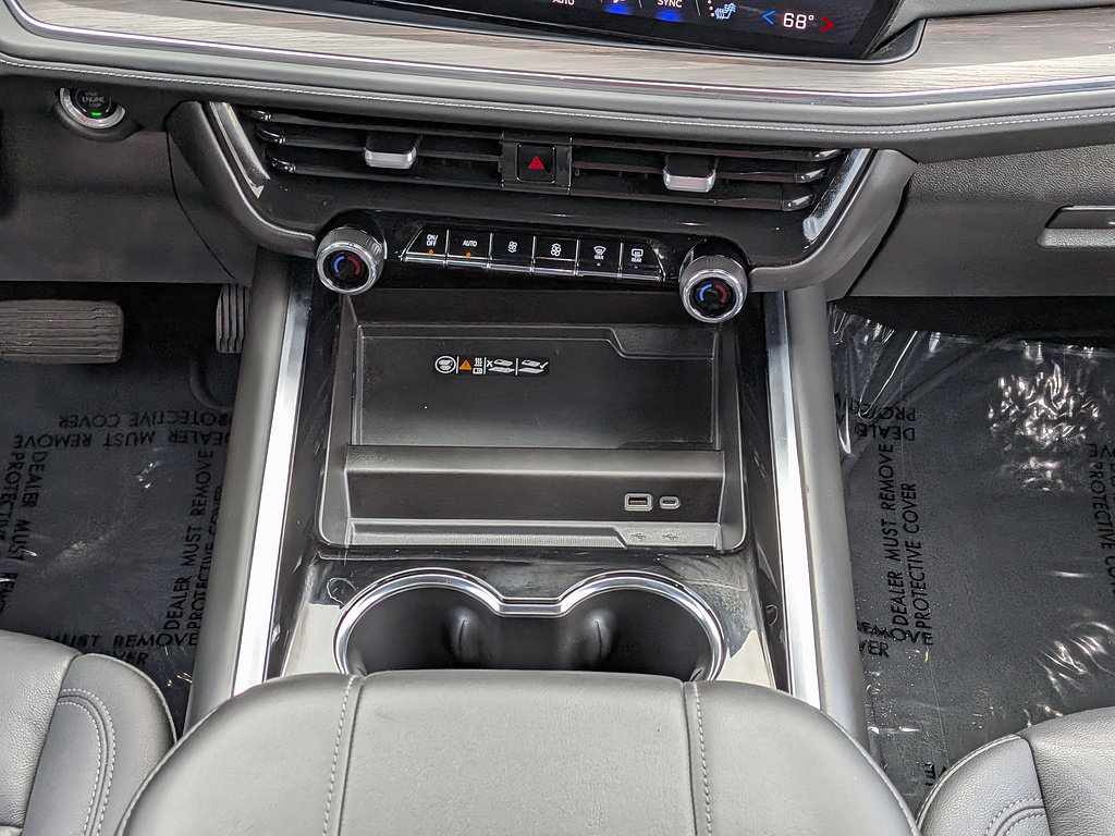 Certified 2025 Chevrolet Suburban Z71 AWD/4WD image 18