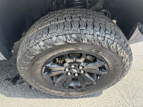 Used 2018 Chevrolet Colorado ZR2 w/ ZR2 Dusk Special Edition AWD/4WD image 10