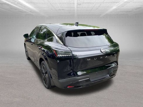 Used 2025 Nissan Murano SV AWD/4WD image 3