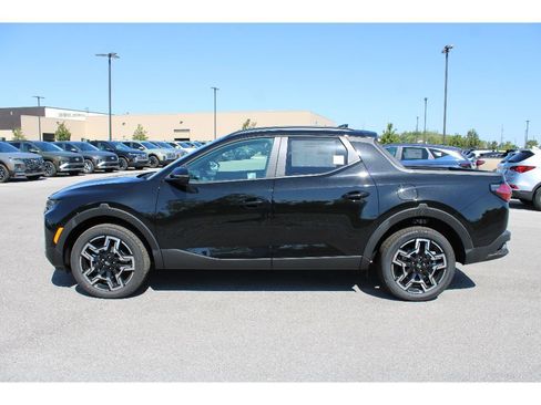 Used 2025 Hyundai Santa Cruz Limited image 2