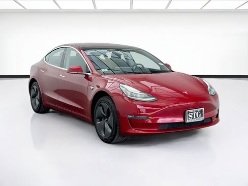 Used 2018 Tesla Model 3 Mid Range RWD image 3