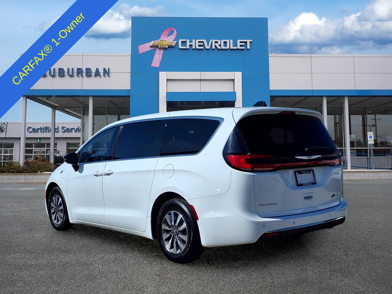 Used 2024 Chrysler Pacifica Limited FWD image 7