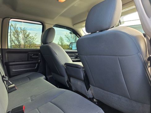 Used 2015 RAM 1500 Express image 19