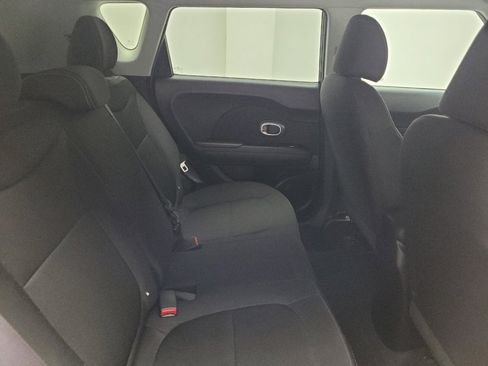 Used 2019 Kia Soul FWD image 19